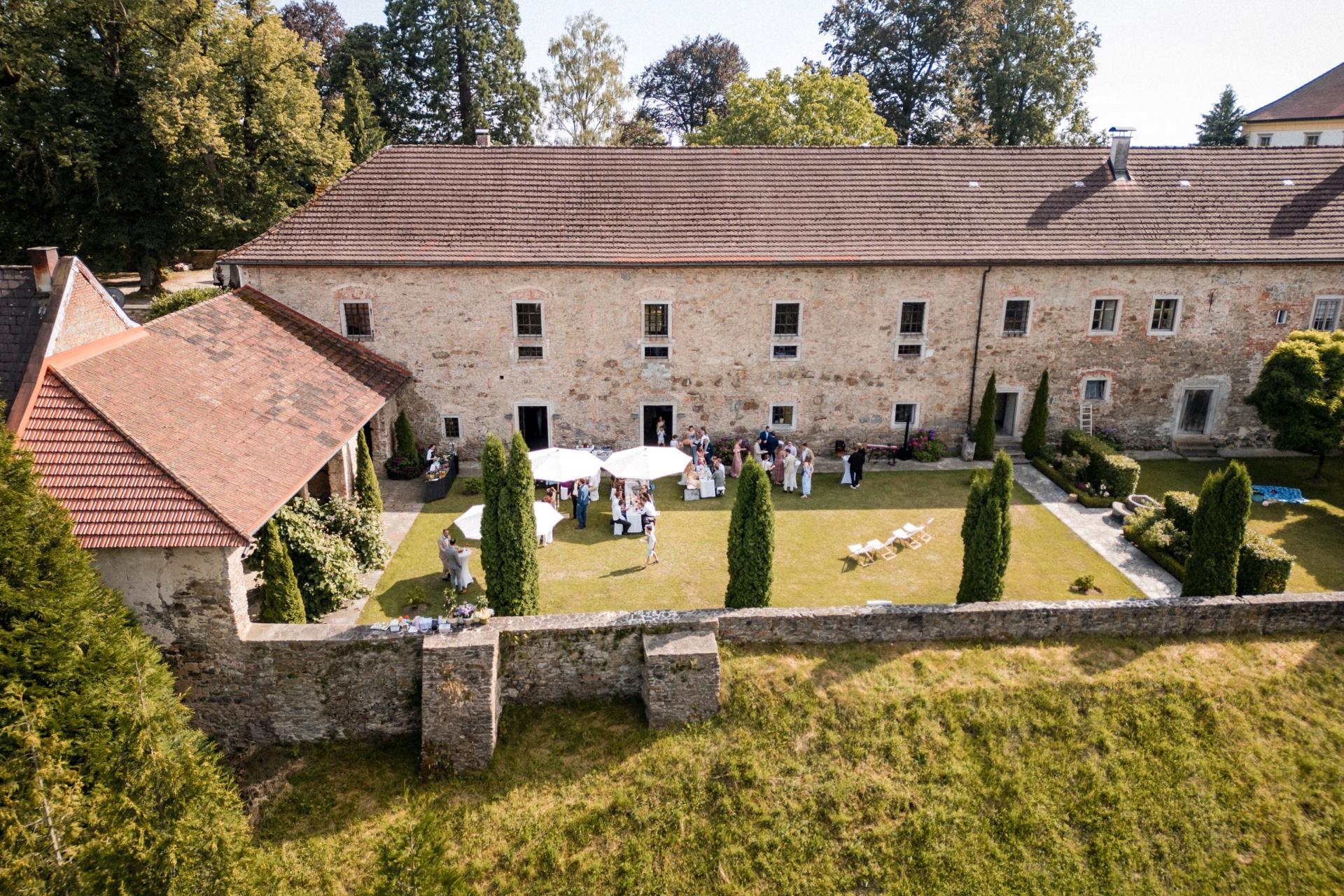 Nicola & Tobias – Hochzeit im Schloss Altenhof, Bild 56