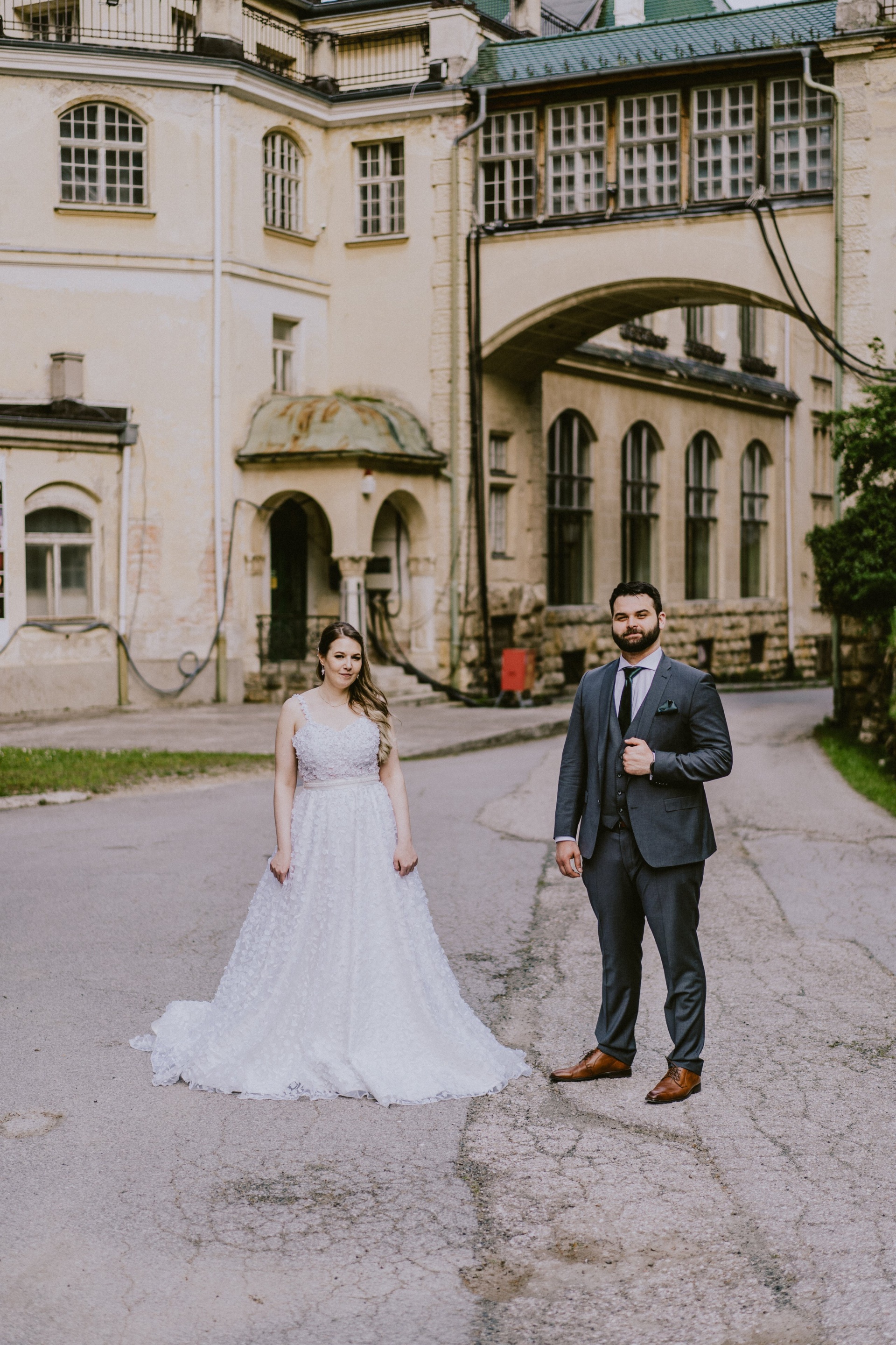 Hochzeit in der Villa Antoinette – Veronika & Albion (Niederösterreich)