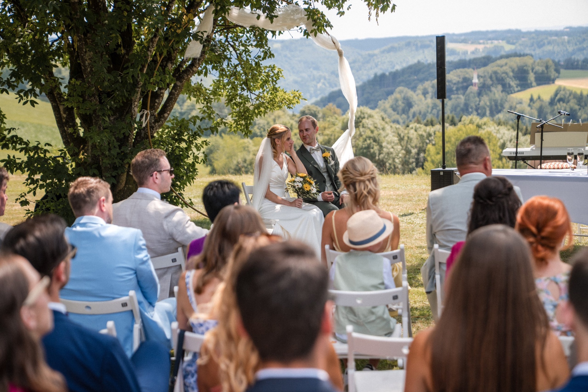 Nicola & Tobias – Hochzeit im Schloss Altenhof, Bild 33