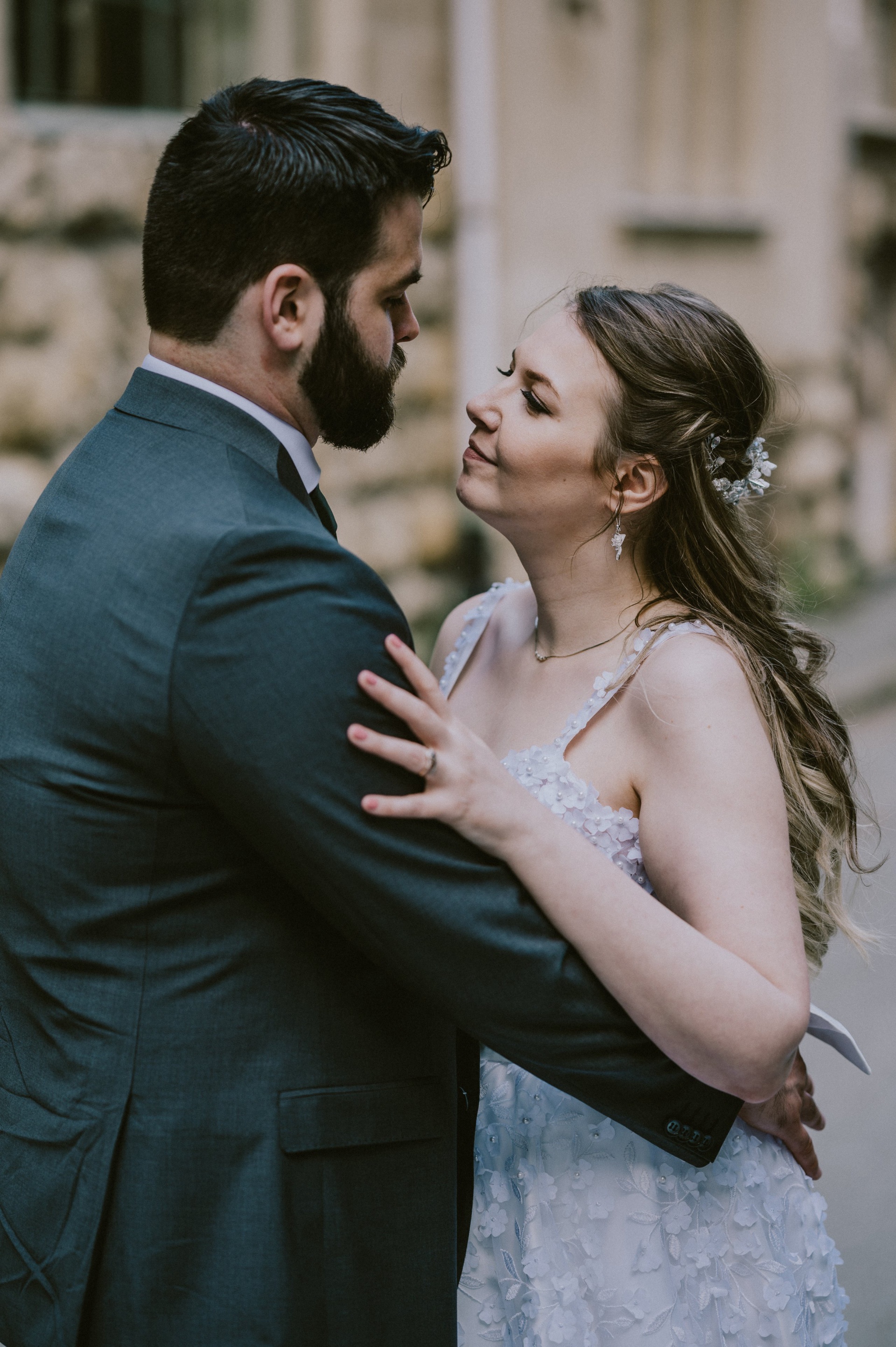 Hochzeit in der Villa Antoinette – Veronika & Albion (Niederösterreich)
