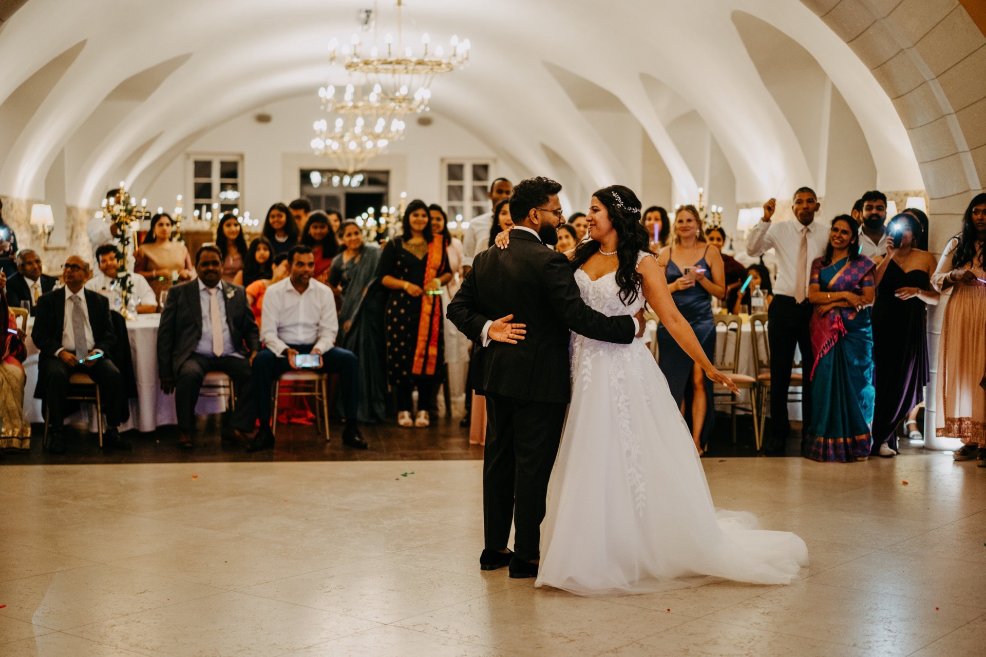 Hochzeit im Schloss Gurhof – Divya & Veeko (Niederösterreich)
