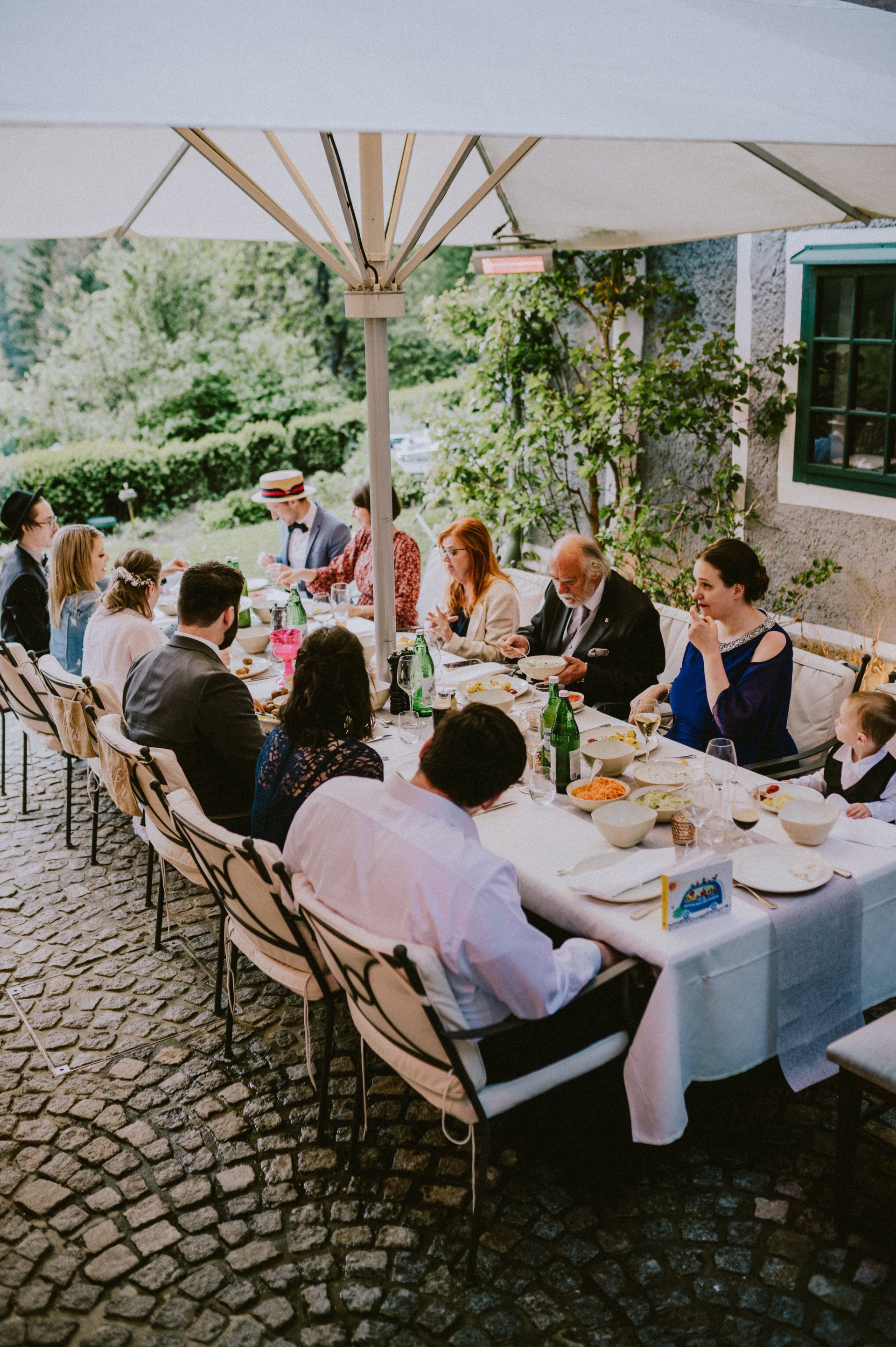 Hochzeit in der Villa Antoinette – Veronika & Albion (Niederösterreich)