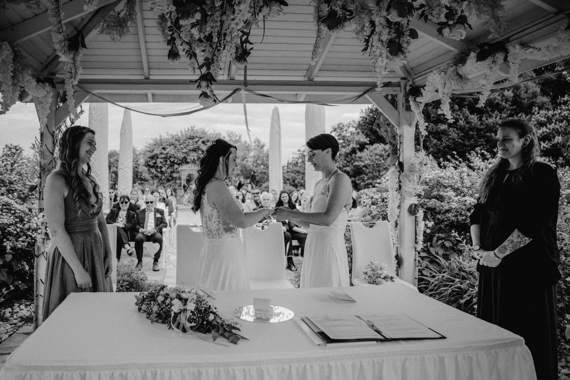 Sandra & Katharina – Hochzeit in den Blumengärten Hirschstetten, Bild 24