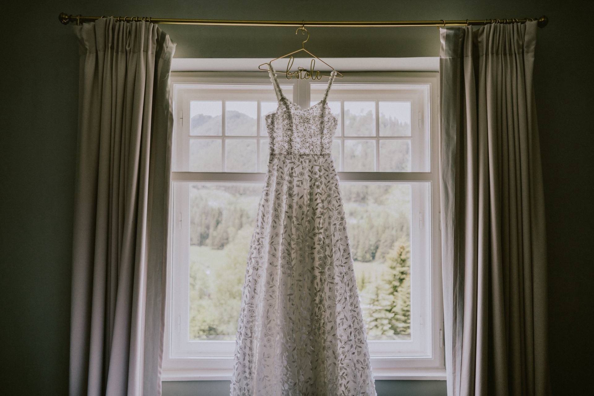 Hochzeit in der Villa Antoinette – Veronika & Albion (Niederösterreich)