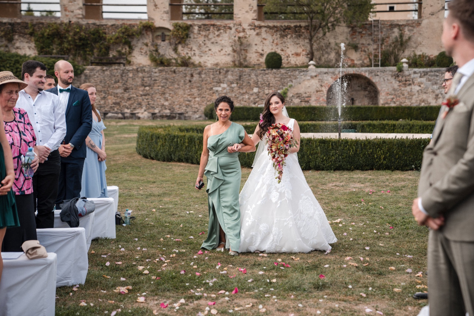 Elena & Tim – Hochzeit auf der Rosenburg, Bild 11