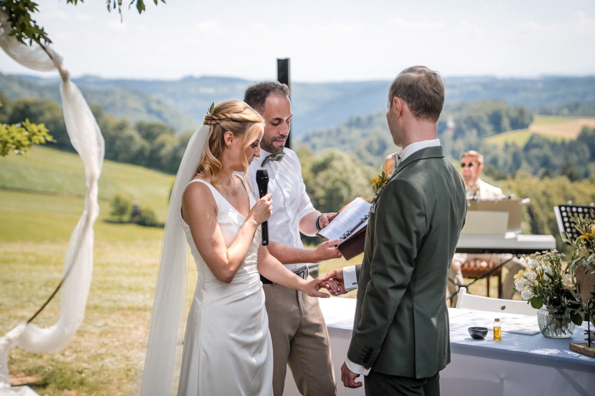 Nicola & Tobias – Hochzeit im Schloss Altenhof, Bild 38